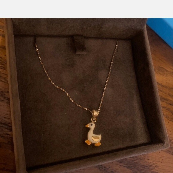 Birk’s 18K Gold Duck Necklace - Picture 6 of 7